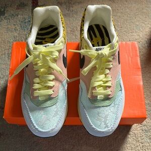 Nike Women's Multicolor Sneakers